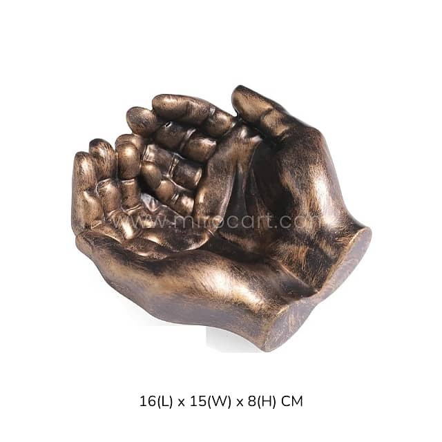 Creative Hand Ashtray – Gothic Decor Holder for Smoking & Display 7