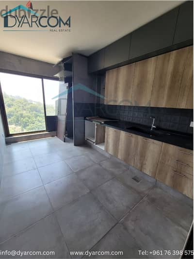 DY2579 - Blat New Apartment for Sale!