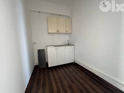 Kaslik 155m2 | Well Maintained Office | Prime Location | Rent | EH