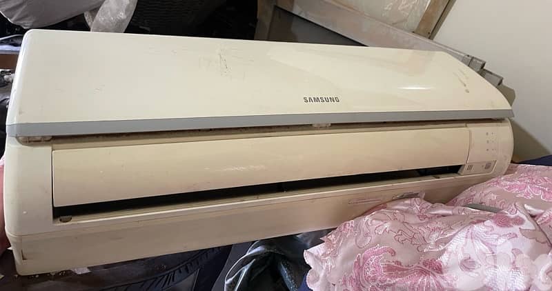 Samsung AC With Outdoor Unit No Remote 0