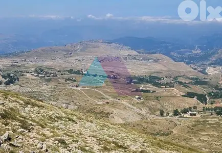 land 1106 m2 with prime location for sale in Fakra - أرض للبيع في فقرا