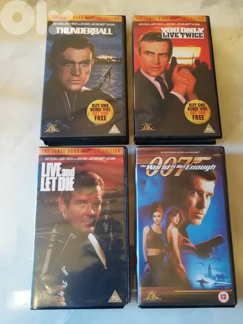 VHS cassettes many titles & genre prices start at 4$ 11
