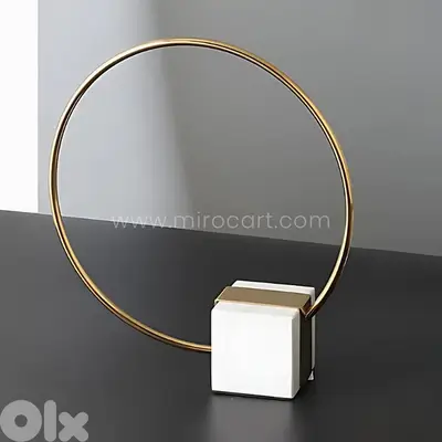 Minimalist Golden Ring Sculpture w/ Marble-Base for Wedding Decor