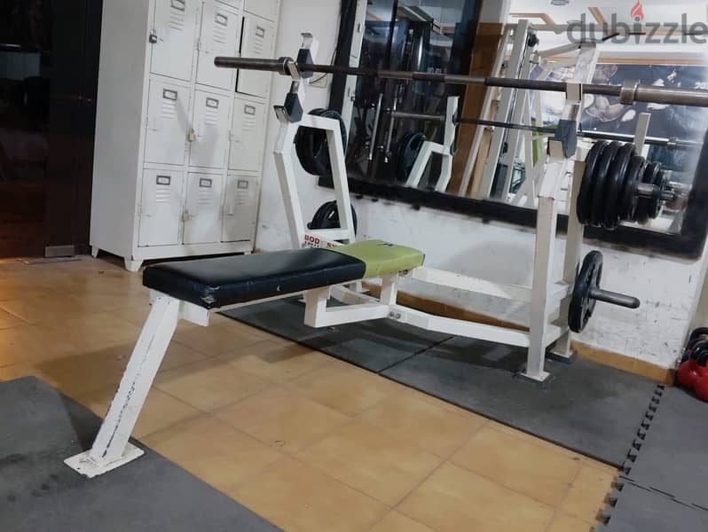 bench press 1