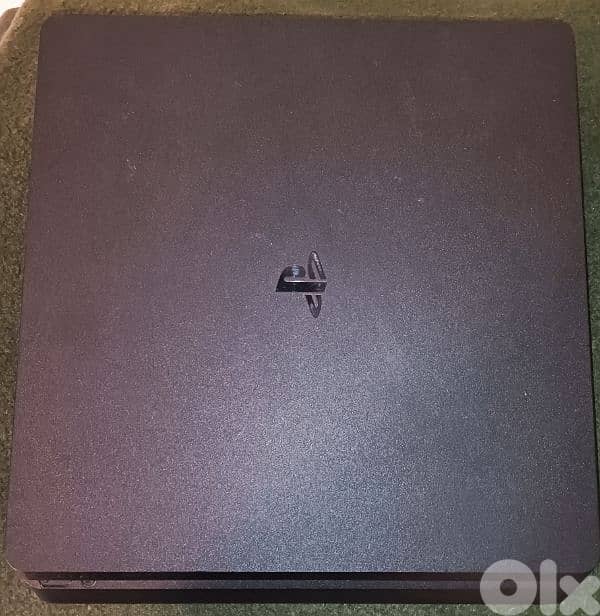 ps4 slim 1