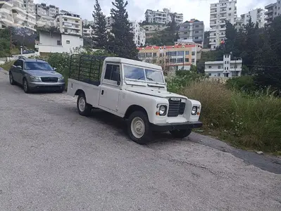 Land Rover Defender 1974