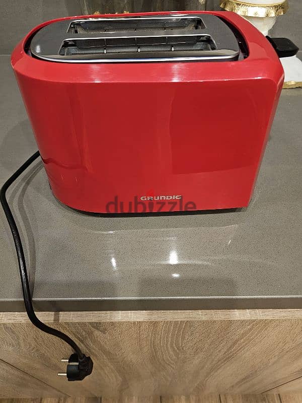 A Red Toaster 0