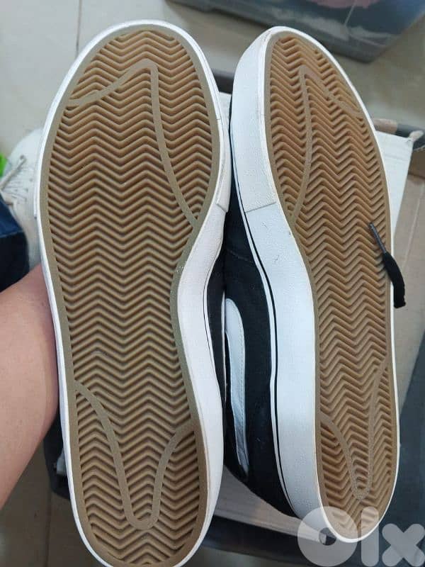 Nike shoes size 45 3