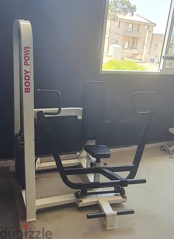 chest press like new 1