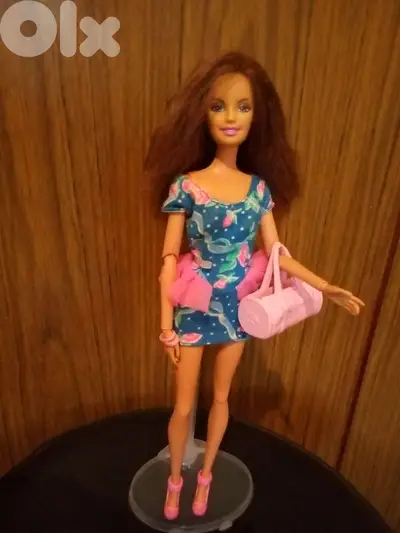 TERESA FASHIONISTA Mattel 2009 ARTICULATED body As new doll+Shoes=26$