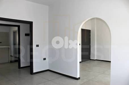 Apartment For Sale in Furn El Chebak شقة للبيع في فرن الشباك