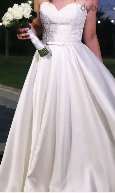 wedding dress