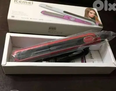 Hair straightener kemel in a box new