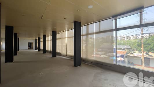 RWB249CA - Showroom for rent in Amchit Jbeil