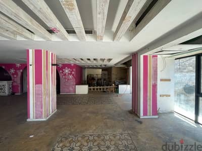 SHOWROOM FOR RENT GEMMAYZEH BEIRUT - صالة للايجار الجميزة