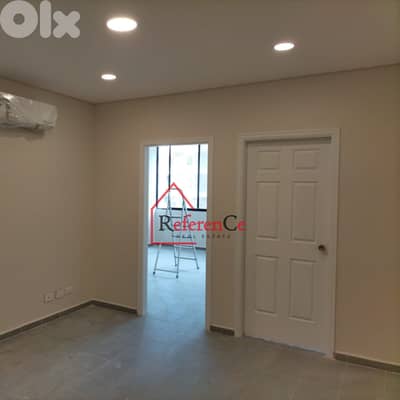 Renovated office in Hazmiyeh مكتب مجدد في الحازمية