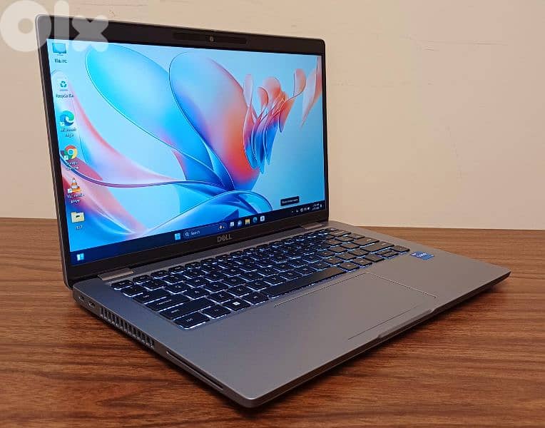 TOUCH GENERATION 11 - VGA IRIS XE - DELL CORE I7 - 16 RAM 4