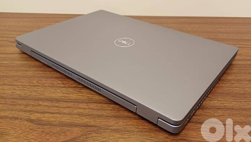 TOUCH GENERATION 11 - VGA IRIS XE - DELL CORE I7 - 16 RAM 5