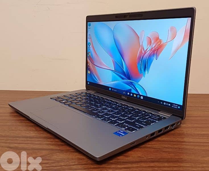 TOUCH GENERATION 11 - VGA IRIS XE - DELL CORE I7 - 16 RAM 7