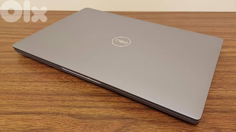 TOUCH GENERATION 11 - VGA IRIS XE - DELL CORE I7 - 16 RAM 11