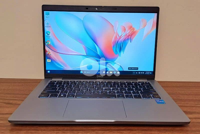 TOUCH GENERATION 11 - VGA IRIS XE - DELL CORE I7 - 16 RAM 14