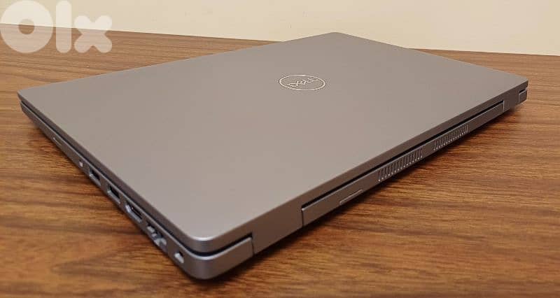 TOUCH GENERATION 11 - VGA IRIS XE - DELL CORE I7 - 16 RAM 15