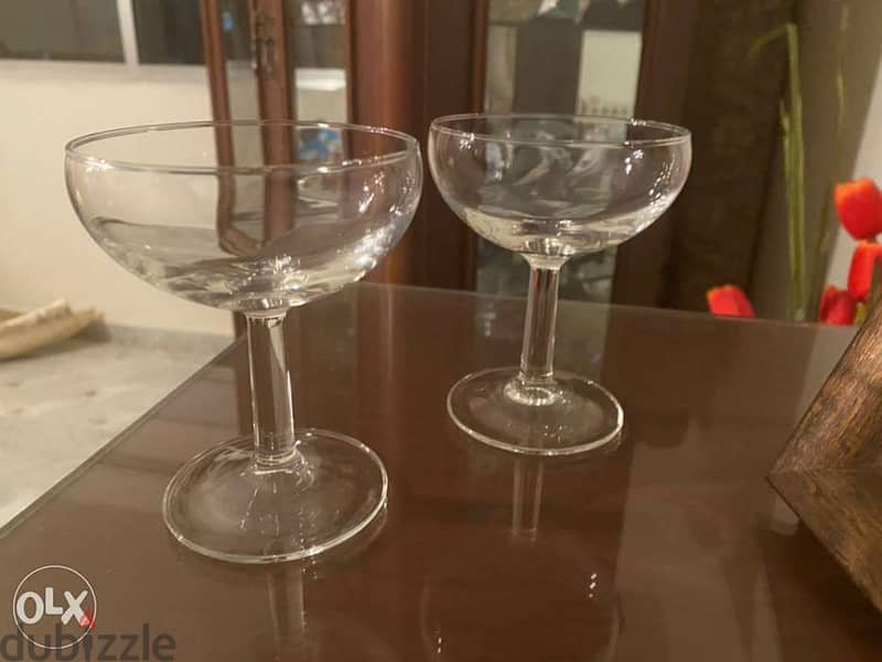 Cocktail glasses 0