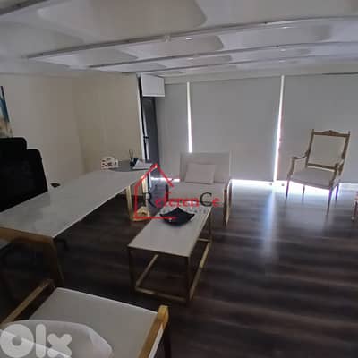 Showroom for rent in Sin El Fil صالة عرض للإيجار في سن الفيل