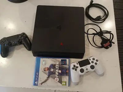 PS4 used 500gb like new and sealed 76 787 793