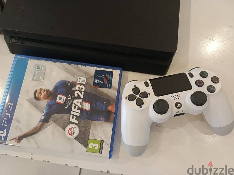 PS4 used 500gb like new and sealed 76 787 793 2