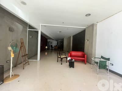 Showroom For Rent in Verdun صالة عرض للإيجار في فردان Showroom For Rent in Verdun صالة عرض للإيجار في فردان