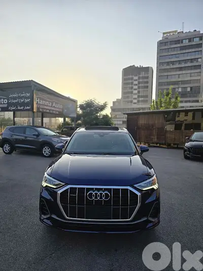 Audi Q3 2021 S LINE QUATTRO panoramic roof Top car And top color !!! Audi Q3 2021 S LINE QUATTRO panoramic roof Top car And top color !!!