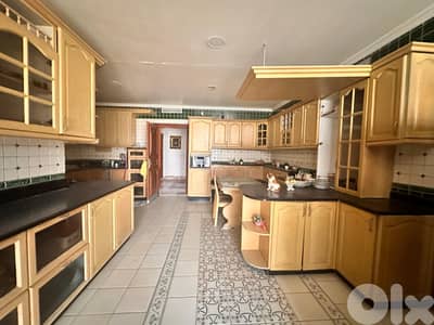 Sea View Apartment for Sale in Jnah – Beirutشقة راقية مطلة على البحر