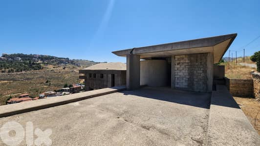Villa for Sale in Ain El Jdideh فيلا للبيع في عين الجديدة