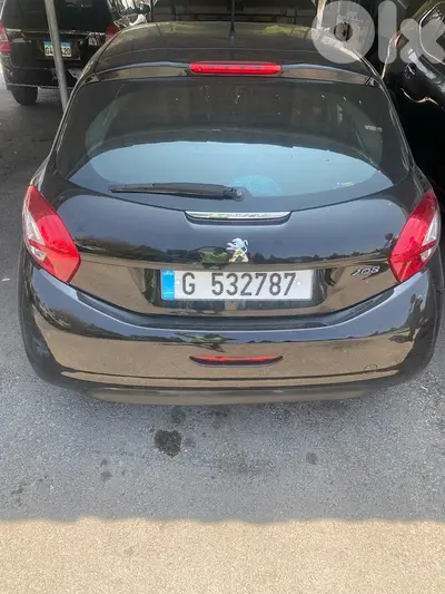 Peugeot 208 2016