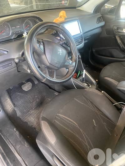Peugeot 208 2016