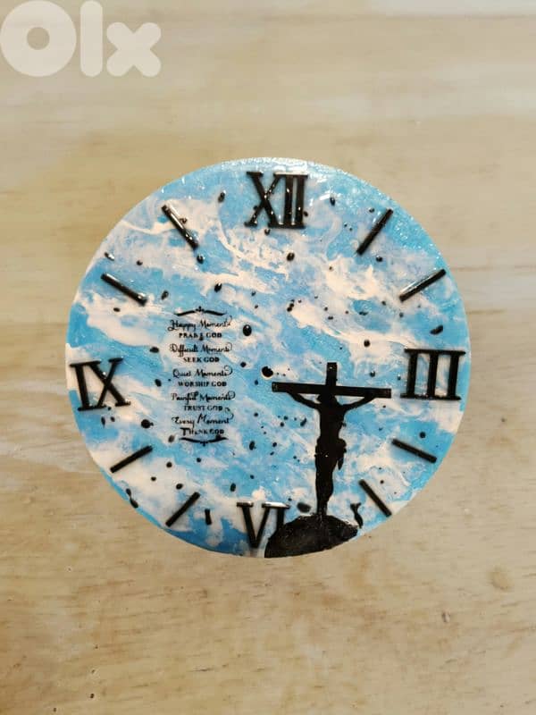 Customized Christian Resin Clocks 0