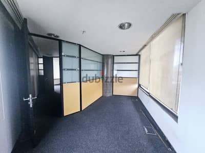 AH-HKL-381 Spacious Office 520 m for Rent 24/7 Electricity & Security