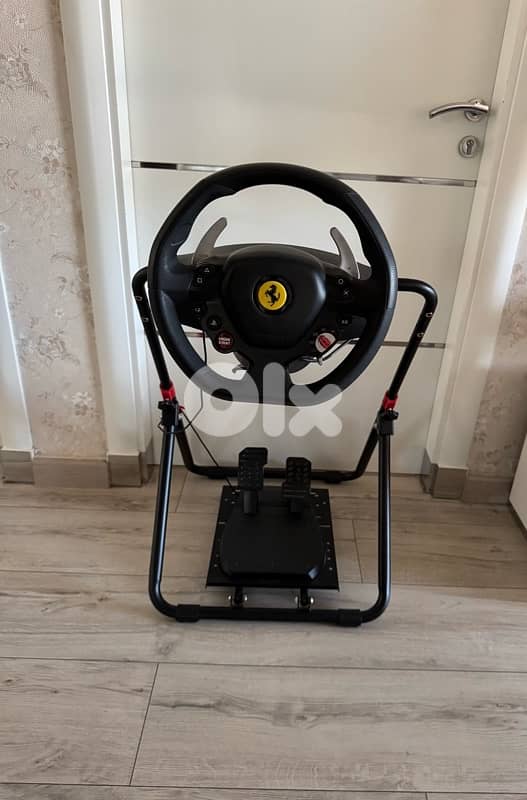 THRUSTMASTER 180 steering wheel + complete metal stand (make ur offer) 0