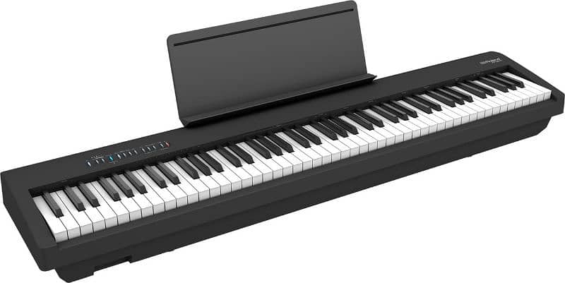 Roland fp-30x portable digital (electric) piano. CALL: 76360442 0