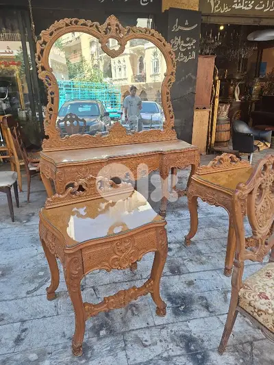 تواليت مع ٢كومود مع كرسي خشب سنديان حفر فخم ومميز انتيك قديم