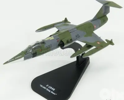 Lockheed F104G (For Italian Airforce) diecast plane model 1/100