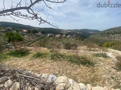 Land for sale in Nehla-Batroun أرض للبيع في نحلا - البترون