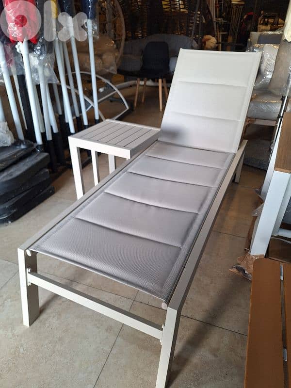 Aluminum chaise longue 2