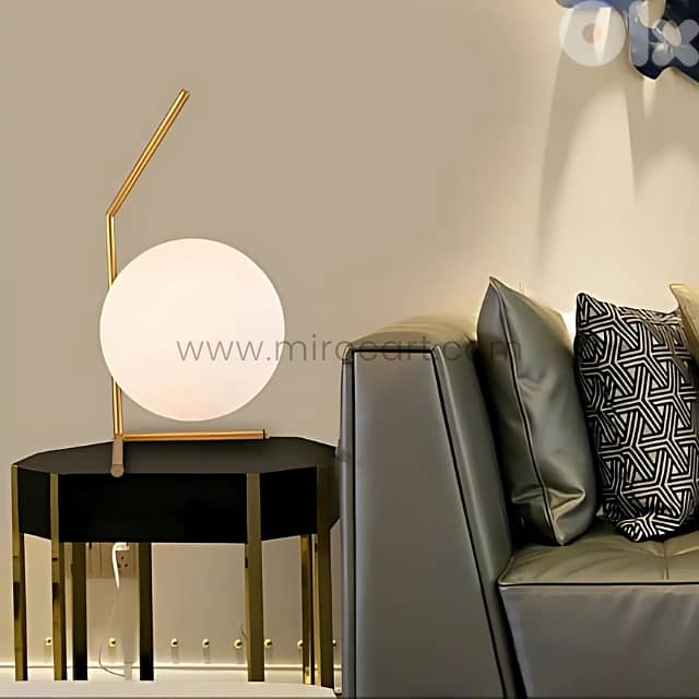 Minimalist Gold Sphere Table Lamp – Warm Glow for Desks & Downtime 6