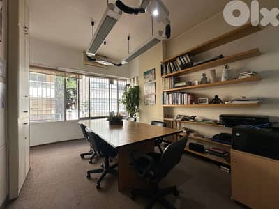 Apartment for sale in Verdun / ڤردان