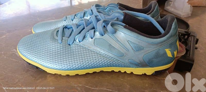 football shoes 0