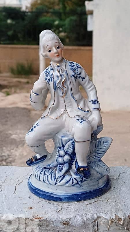 antique 0