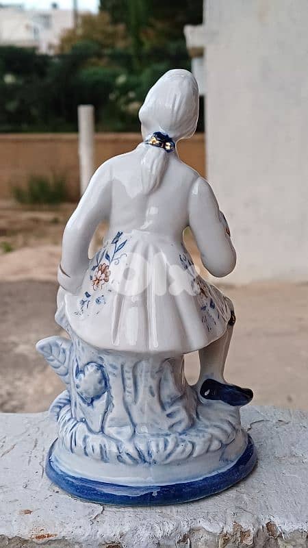 antique 6