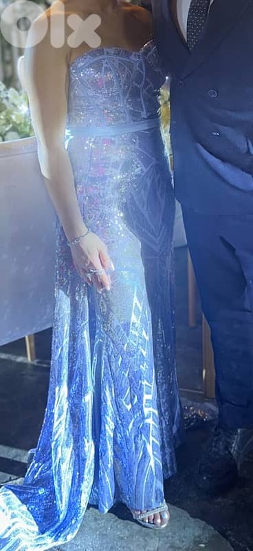 blue dress 0